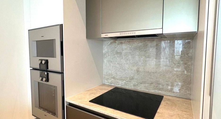 For rent 1 bed condo in Pathum Wan, Bangkok