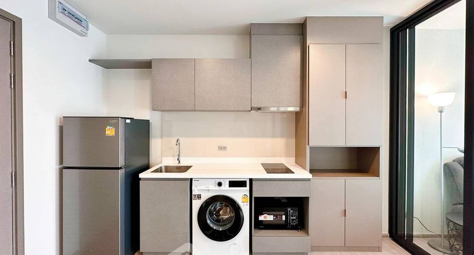 Wohnung zur Miete mit 1 Zimmer in Huai Khwang, Bangkok