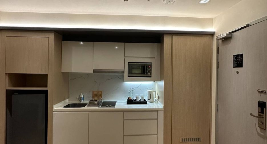 For rent 1 bed apartment in Pathum Wan, Bangkok