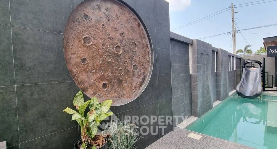 For rent 4 bedrooms villa in Huay Yai, Pattaya