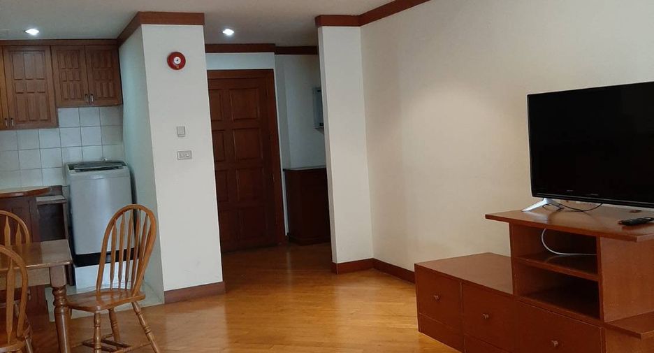 For rent 2 bedrooms apartment in Khlong Toei, Bangkok