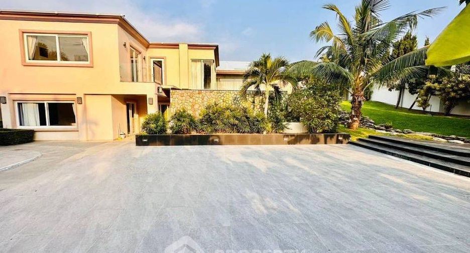 For rent 5 bedrooms villa in Bang Lamung, Chonburi