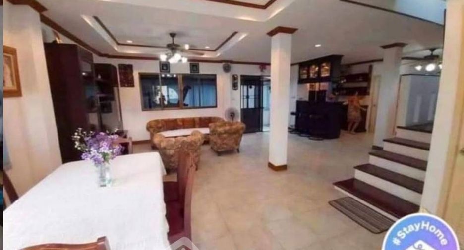 For rent 3 bedrooms house in East Pattaya, Pattaya