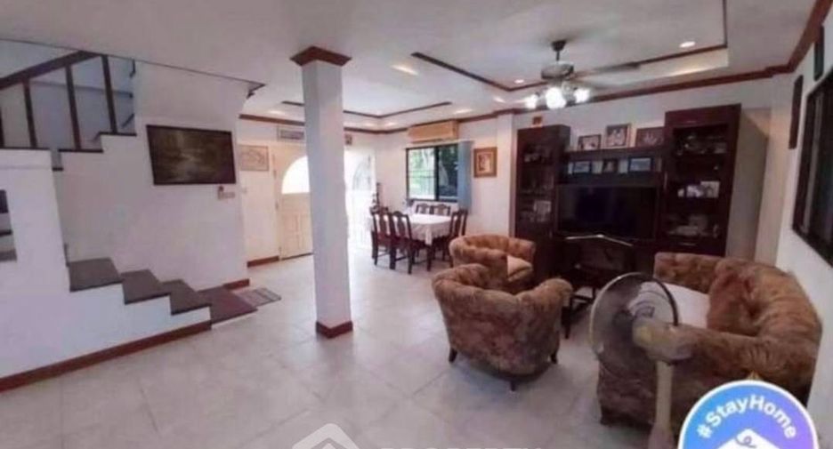 For rent 3 bedrooms house in East Pattaya, Pattaya