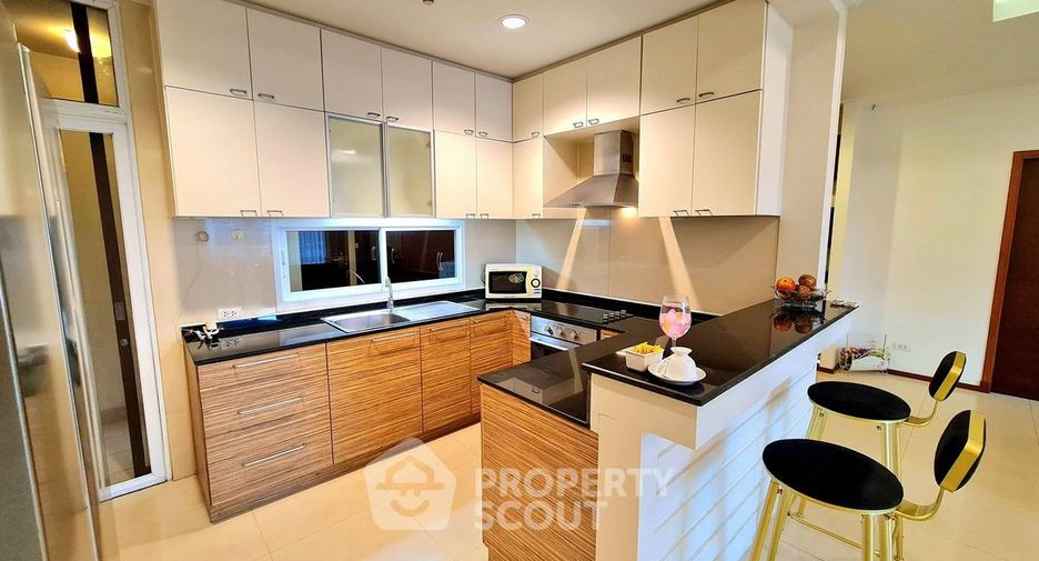 For rent 3 ベッドルーム apartment in Watthana, Bangkok
