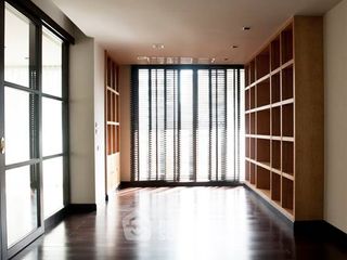 À louer 4 chambres appartement à Watthana, Bangkok
