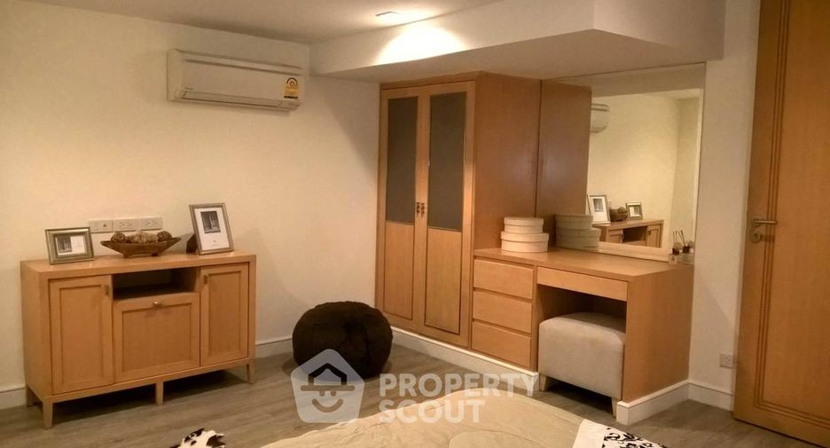 Apartment zur Miete mit 3 Zimmer in Khlong Toei, Bangkok