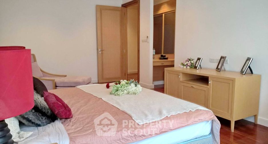 Apartment zur Miete mit 3 Zimmer in Khlong Toei, Bangkok