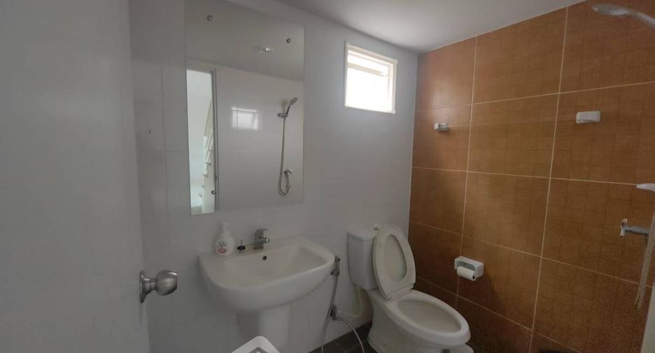 For rent 3 bedrooms house in Bang Sao Thong, Samut Prakan