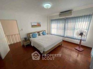 Casa en alquiler de 3 habitaciones en Bang Lamung, Chonburi