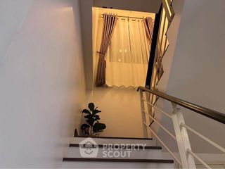 Casa en alquiler de 3 habitaciones en Bang Lamung, Chonburi