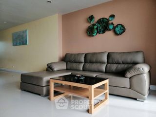 For rent 2 bedrooms condo in Si Racha, Chonburi