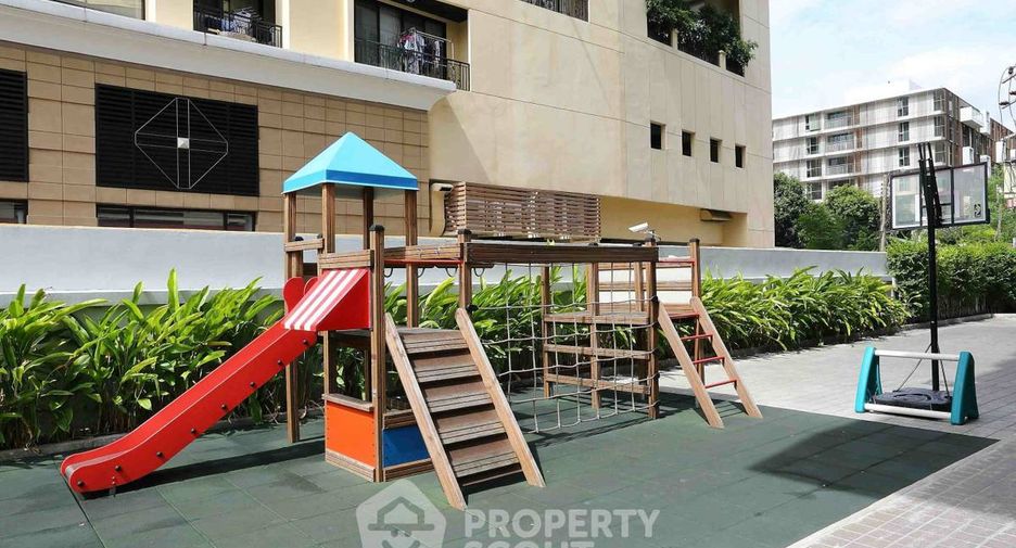 For rent 2 bedrooms apartment in Watthana, Bangkok