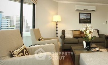 For rent 3 bedrooms apartment in Khlong Toei, Bangkok