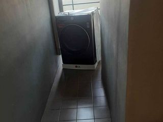 For rent 5 bedrooms condo in Huai Khwang, Bangkok