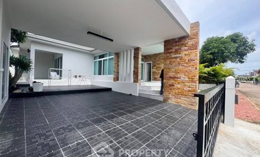 出租 3 卧室 独立屋 在 Bang Lamung, Chon Buri