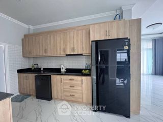 Haus zur Miete mit 3 Zimmer in Bang Lamung, Chonburi