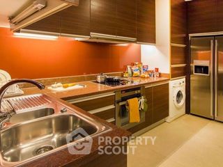 For rent 3 bedrooms apartment in Sathon, Bangkok