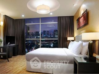 For rent 3 bedrooms apartment in Sathon, Bangkok
