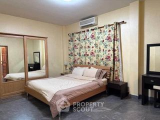 À louer 5 chambres maison à Bang Lamung, Chonburi