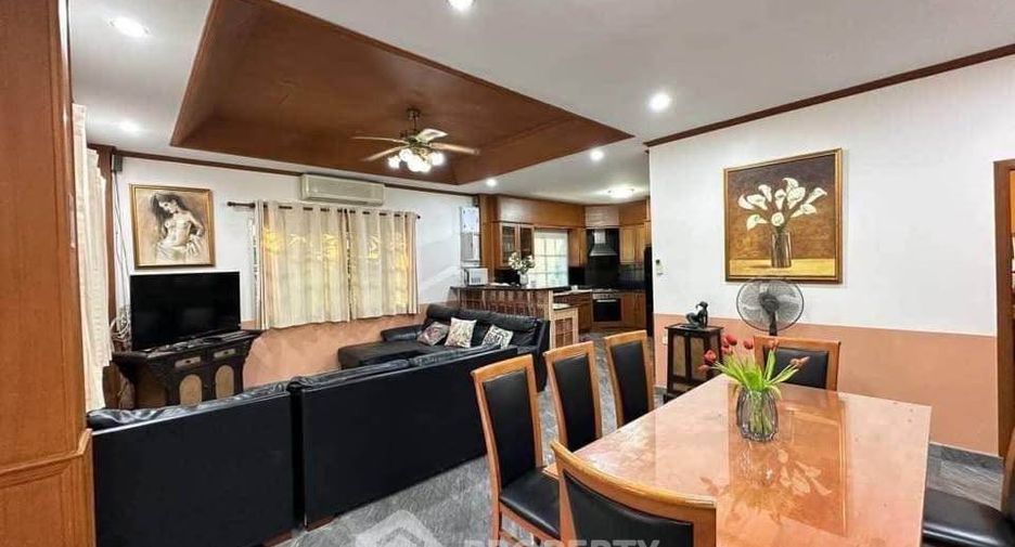 Haus zur Miete mit 5 Zimmer in Jomtien, Pattaya
