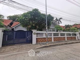 For rent 3 bedrooms house in Bang Lamung, Chonburi