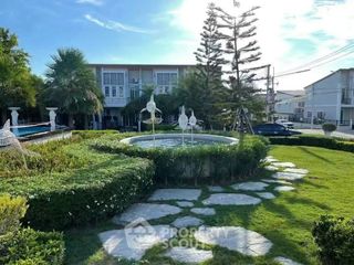 For sale 4 bedrooms townhouse in Bang Lamung, Chonburi