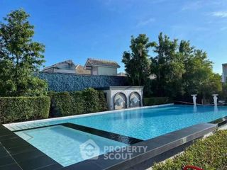 For sale 4 bedrooms townhouse in Bang Lamung, Chonburi