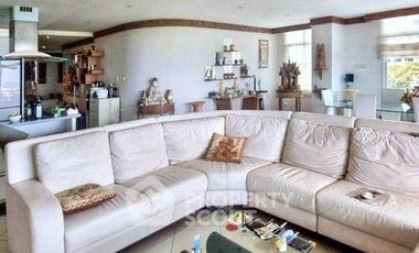 For sale 3 bedrooms condo in Pratumnak, Pattaya