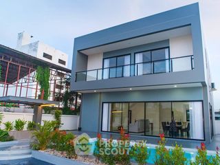 For rent 4 bedrooms house in Bang Lamung, Chonburi
