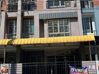 Haus zur Miete mit 3 Zimmer in Chom Thong, Bangkok