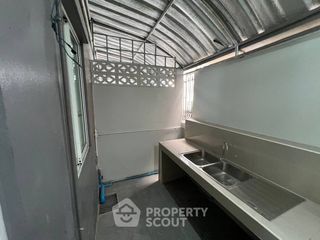 Haus zur Miete mit 3 Zimmer in Chom Thong, Bangkok