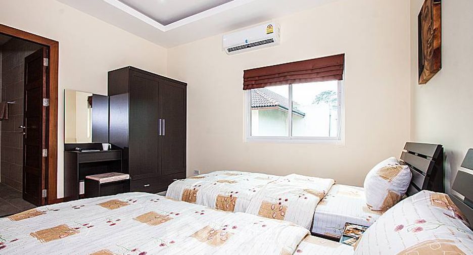 For rent 6 bedrooms villa in East Pattaya, Pattaya