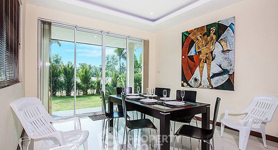 For rent 6 bedrooms villa in East Pattaya, Pattaya