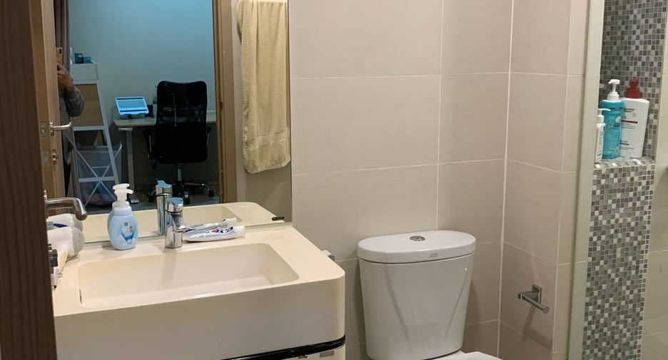 For sale 1 bed condo in Huai Khwang, Bangkok