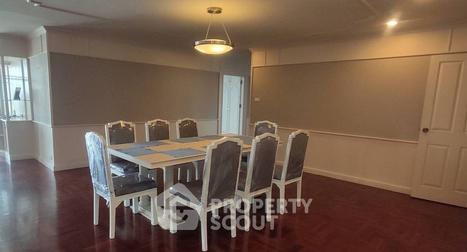 Apartamento en alquiler de 3 habitaciones en Watthana, Bangkok