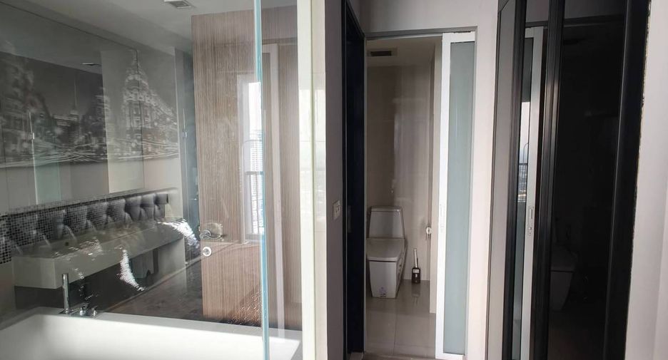 For rent 1 bed condo in Khlong Toei, Bangkok