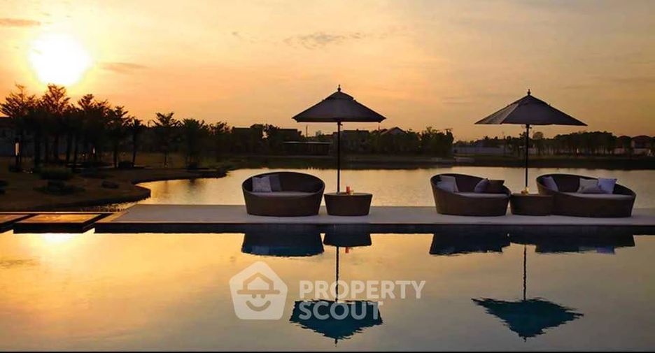 For rent 4 bedrooms house in Sai Mai, Bangkok