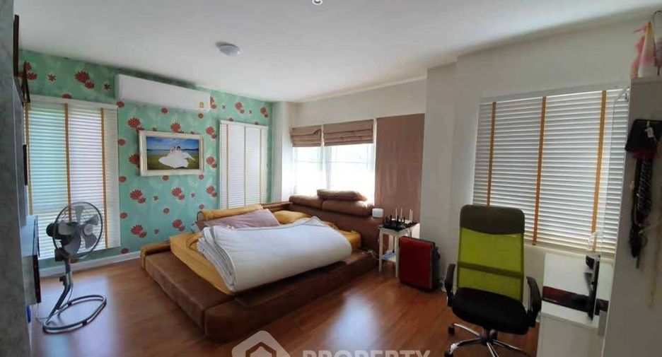 For rent 4 bedrooms house in Sai Mai, Bangkok