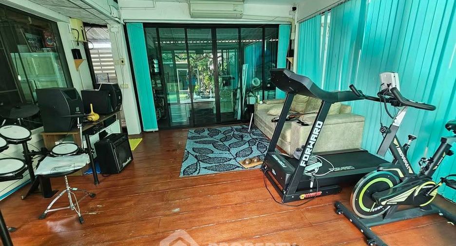 For rent 4 bedrooms house in Sai Mai, Bangkok