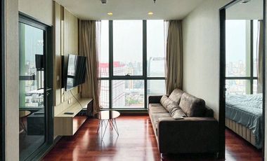 Wohnung zur Miete mit 1 Zimmer in Pathum Wan, Bangkok