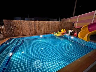 À louer 4 chambres maison à Bang Lamung, Chonburi