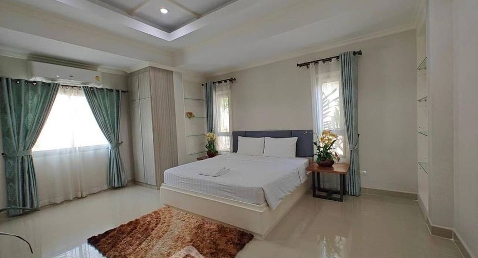 Haus zur Miete mit 4 Zimmer in Huay Yai, Pattaya
