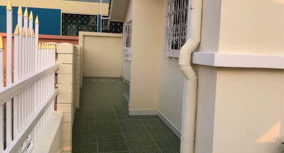 For rent 3 bedrooms house in East Pattaya, Pattaya