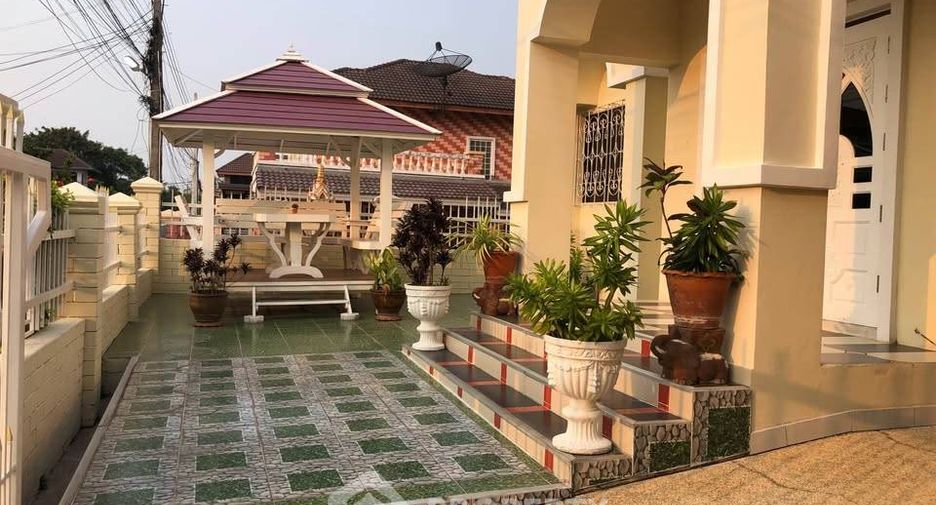 For rent 3 bedrooms house in East Pattaya, Pattaya