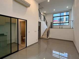 For sale 3 ベッドルーム townhouse in Suan Luang, Bangkok