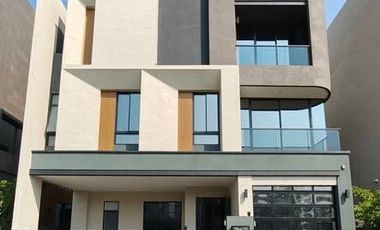 Продажа 4 спальни дом в Суан Луанг, Бангкок