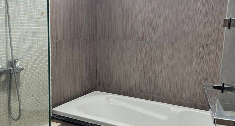 Condo en alquiler de 2 habitaciones en Watthana, Bangkok