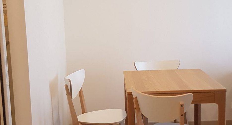 For rent 2 bedrooms condo in Phra Khanong, Bangkok