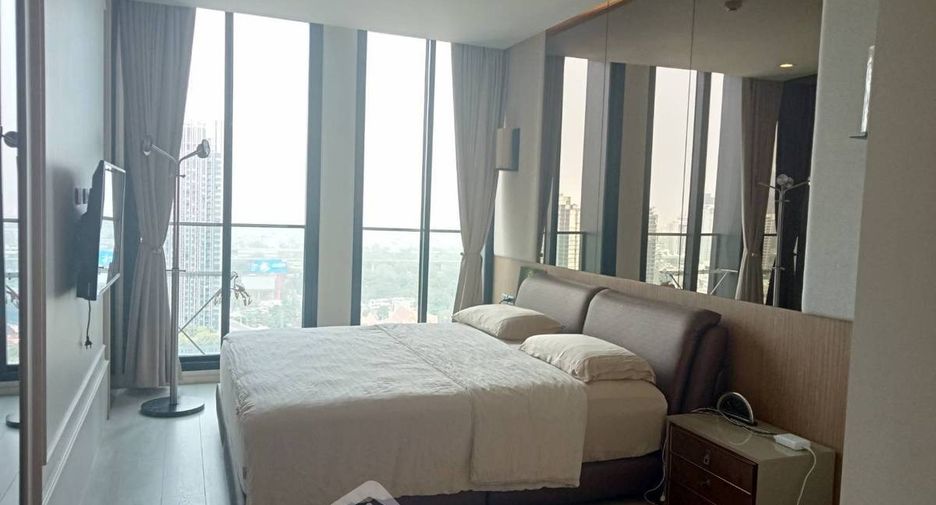 For rent 2 bedrooms condo in Pathum Wan, Bangkok